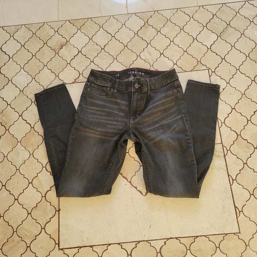 White House Black Market Jegging size 8